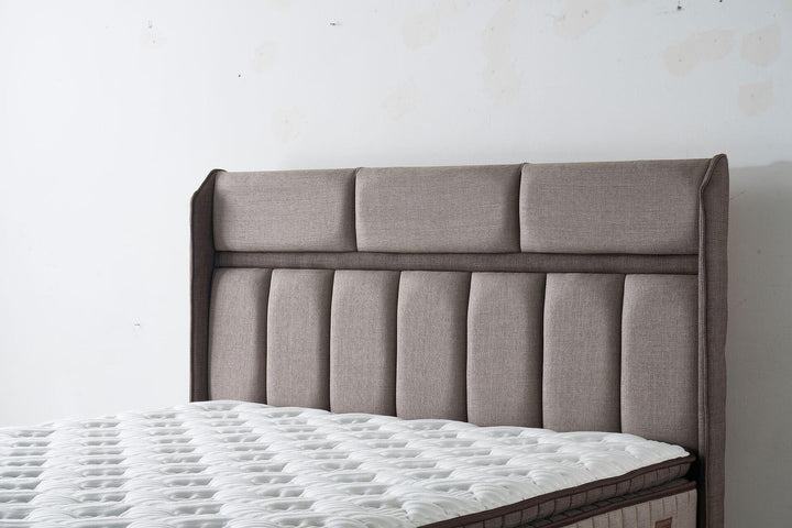 Комплект тапицирано легло и матрак BRAGA