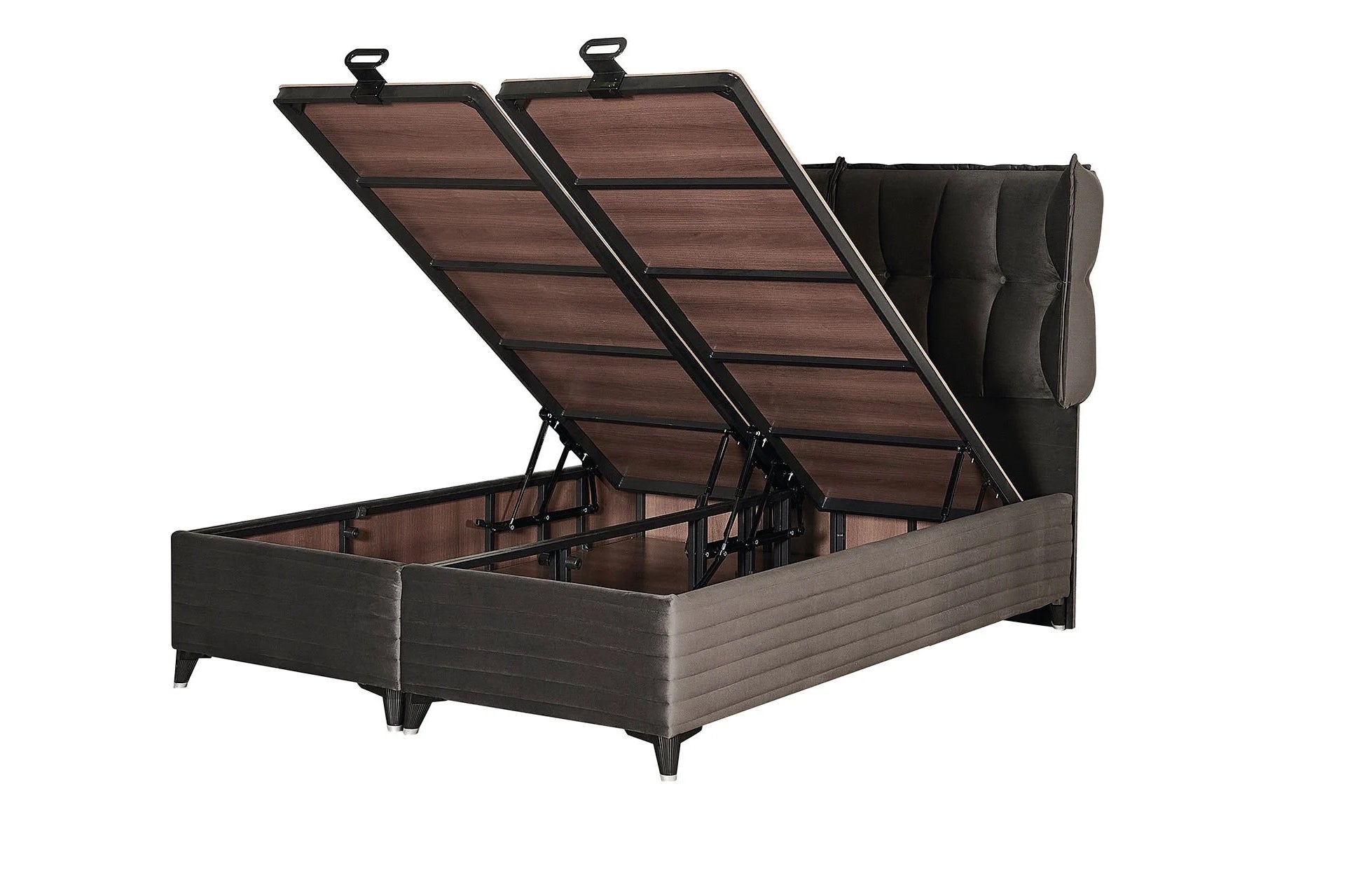 Тапицирано