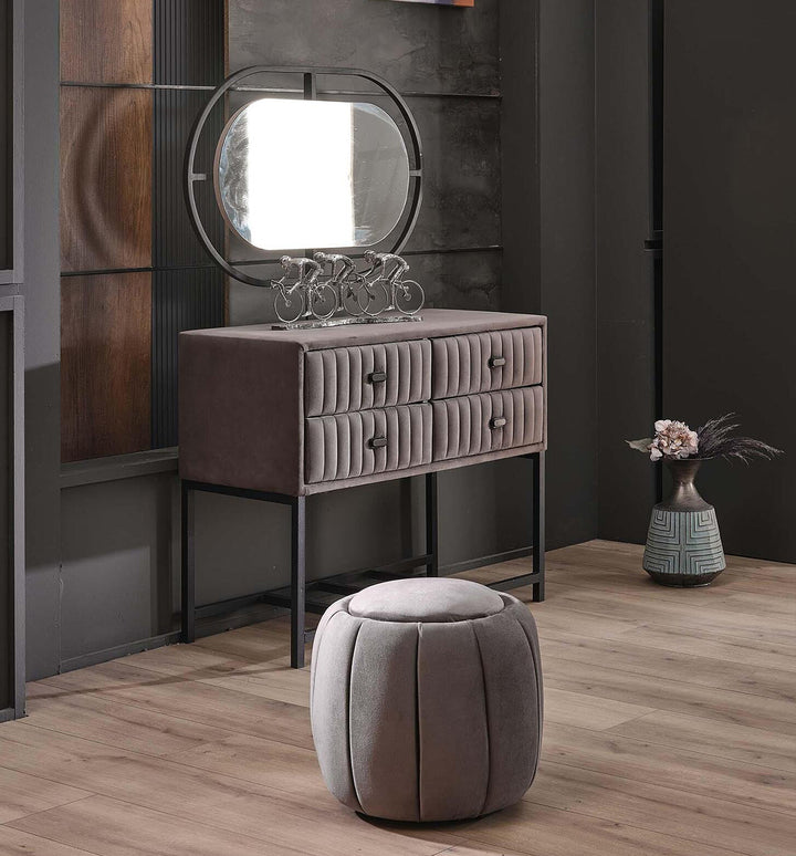 Тоалетка с огледало FLUFFY